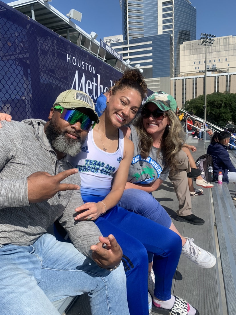 Great Job Baby Girl!! ⁦@journiwilliams1⁩ #shakasup 🤙