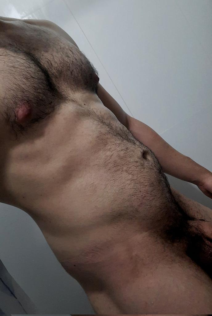 CruisingEnTT's tweet photo. ¿Le pasas la lengua, de arriba hacia abajo o viceversa? https://t.co/SrAkWAuz4J