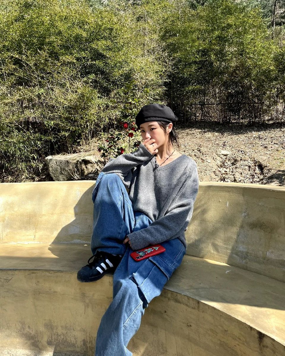 MamamooPyOfic's tweet photo. 02.04.23 [ actualización de @ whee_inthemood ]

#SOLAR #MOONBYUL #WHEEIN #HWASA #MOOMOOPY💚 #MAMAMOO #isaymamamamamoo https://t.co/sp4pGlyQD7