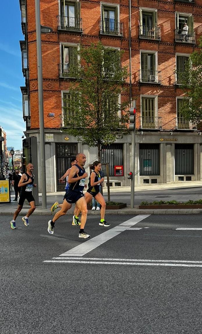 dianamartin81's tweet photo. Volevemos al podium en la Media Maratón de Madrid! 2° puesto y muy satisfecha y orgullosa sobre todo por nuestro grupo de entrenamiento que hemos sido casi 60 corredores disfrutado en este día tan emocionante emocionante en la @RNRmadmaraton  @DesafioRunningM #running #Mostoles https://t.co/lmW7WCmYHz