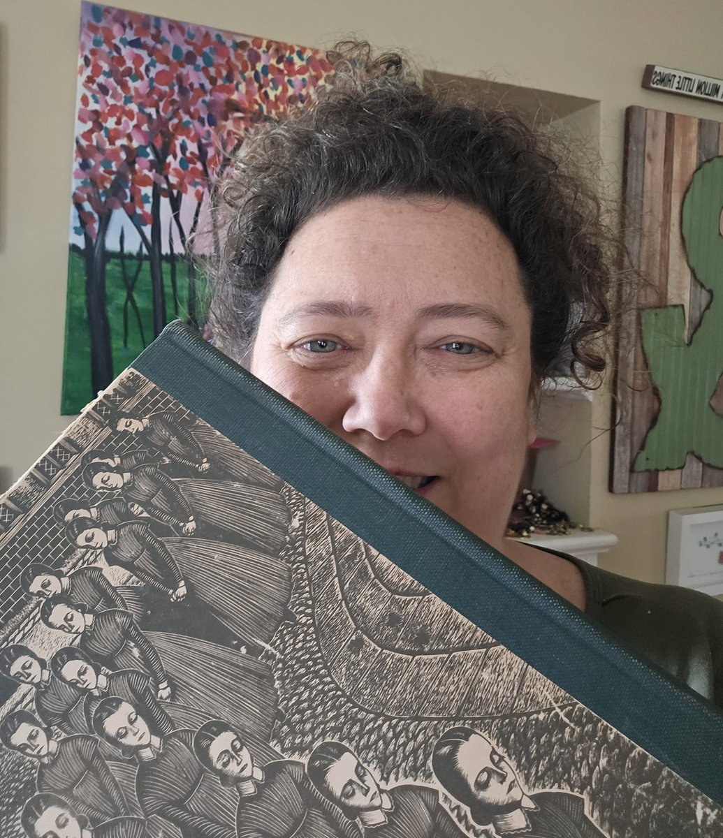 suezette's tweet photo. When you have multiple versions/editions of a book, it's a sign it's a favorite! #WorldBookDay #JaneEyre @AWMuseum https://t.co/Vk1g7qqI0L
