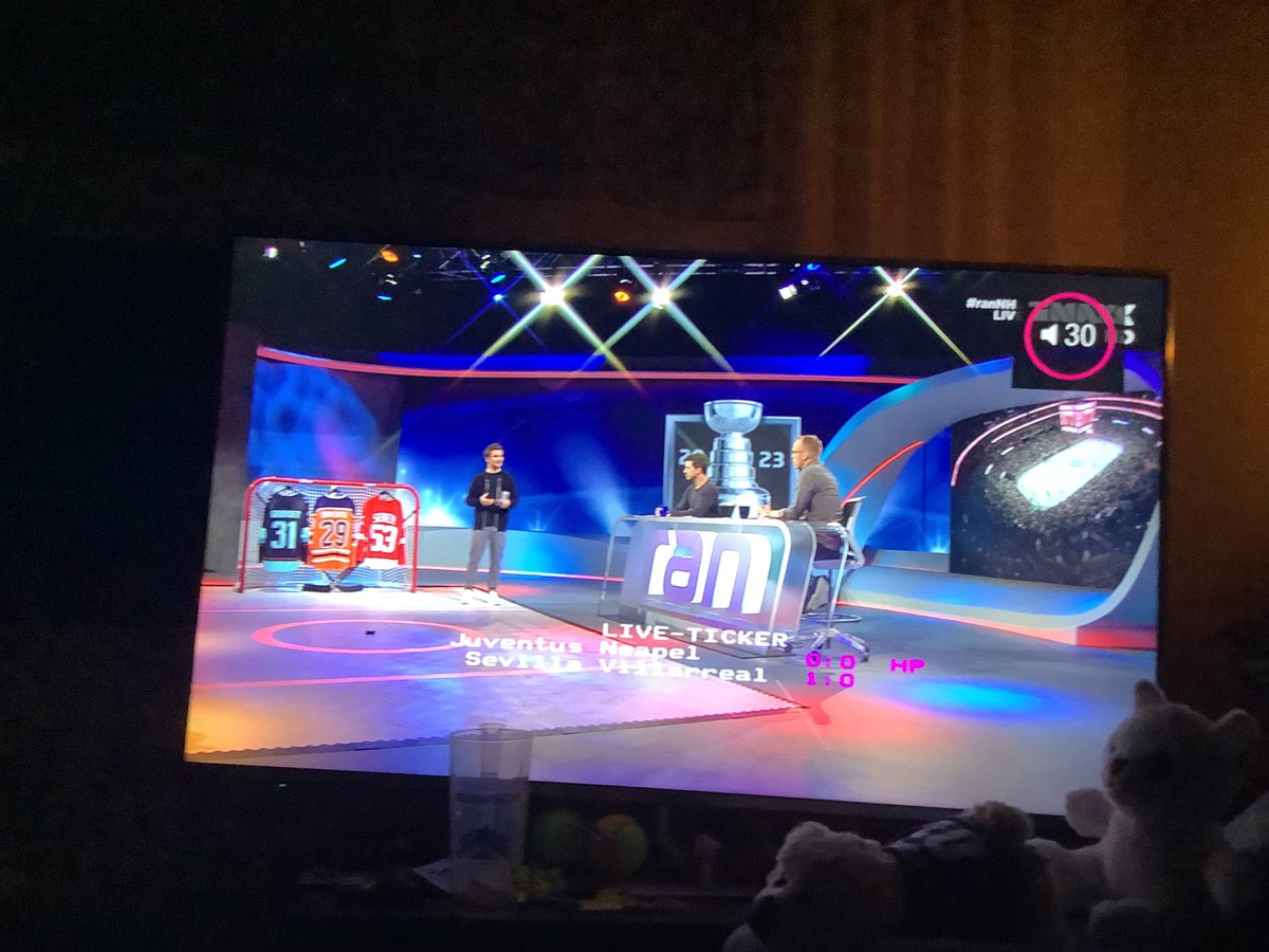 ABCHAMP11's tweet photo. #rannhkl Vizepräsident des #rannhl iihf #reindl #nashorn Südafrika 🇿🇦 #turnzl #nhl #iihf #div3 ⁦@FranzBuechner⁩  @spiel3 https://t.co/xITccOAuhE