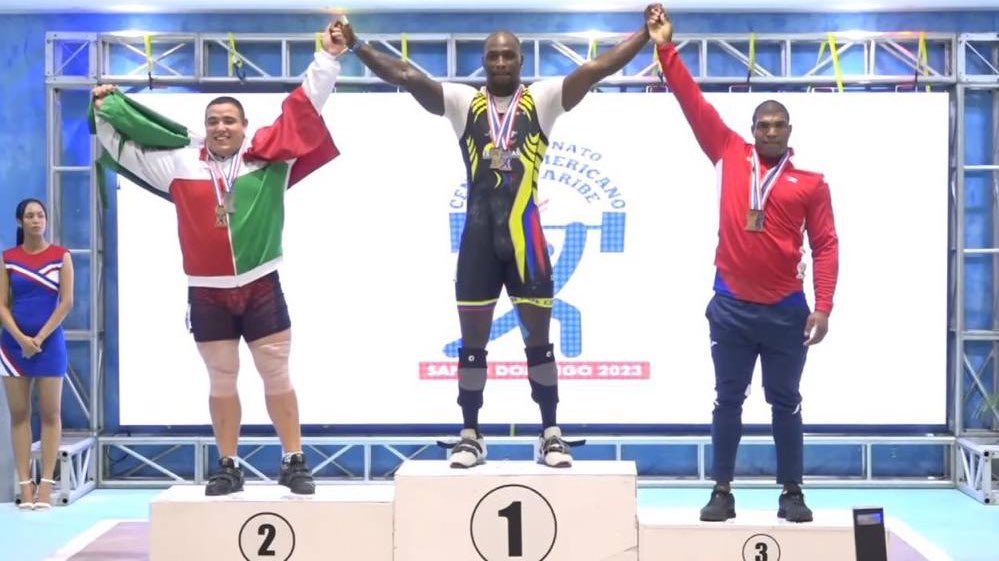 MauVila's tweet photo. Le envío una felicitación al pesista yucateco Josué Medina, quien ganó una 🥇 y dos medallas de 🥈 representando a #México en el Campeonato Centroamericano y del Caribe de Levantamiento de Pesas realizado en #RepúblicaDominicana. ¡Eres un orgullo para #Yucatán! https://t.co/n6adFJXQcG