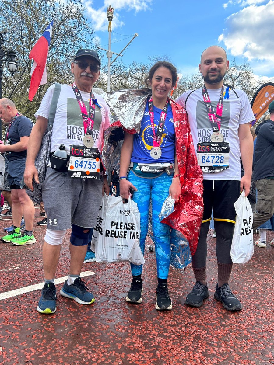lilika49's tweet image. This run was dedicated to the WOMEN of Iran who have endured unspeakable injustices, the LIFE of each and every person lost in pursuit of justice in Iran &amp;amp; FREEDOM of all political prisoners. Proud to raise almost3k for @AmnestyUK as a thank you for all they do 💚 @LondonMarathon