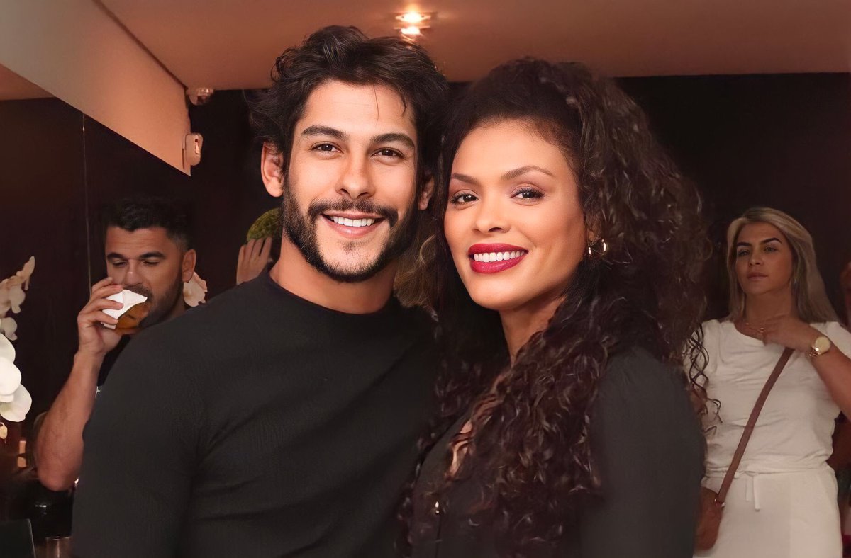 RecordistasOFC's tweet photo. 🚨 EXCLUSIVO: Confira o elenco da próxima temporada do #CasaisEmApuros:

Lidi Lisboa e Shia
Hadson Nery e Eliza
Carol Nakamura e Guilherme Leonel

A estreia deve acontecer no sequência da temporada atual. #HoraDoFaro https://t.co/ojMMVQh8NU
