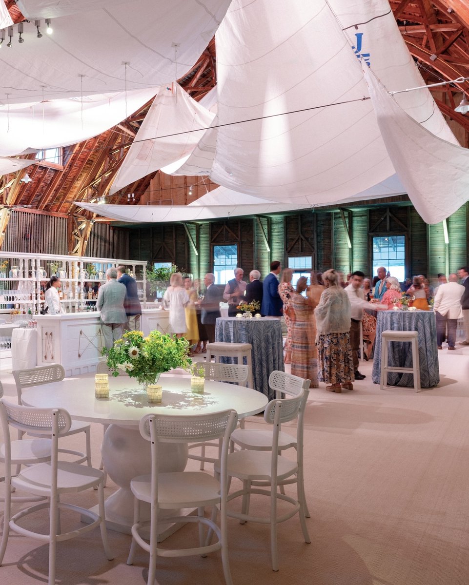 ADayInMayEvents's tweet image. Cocktails and sails! 🥂⛵️

Photo by @erichmcvey