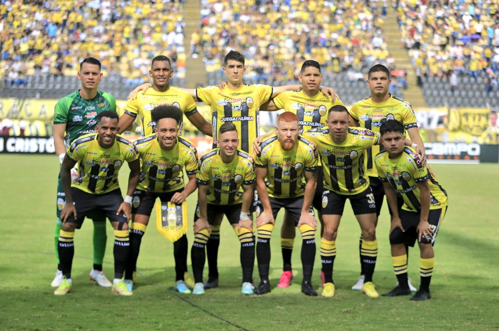 DvoTachira's tweet image. [⏱️1'] | #TAC 0-0 #CAR | 🔛⚽ ¡Comienza el juego en Pueblo Nuevo, vamos juntos por el clásico! 🦾 #VenezuelaEsFUTVE

#VamosTáchira 🌎💛🖤