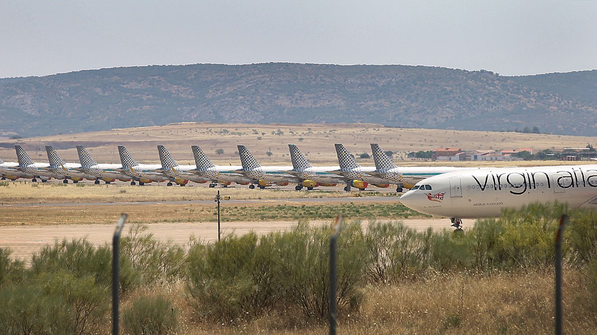 Lanzadigital's tweet photo. La francesa Sabena Technics instalará un centro de mantenimiento integral en el Aeropuerto de Ciudad Real para atender 100 aviones al año https://t.co/dZzDZEZeOz https://t.co/t84n0FUcZB