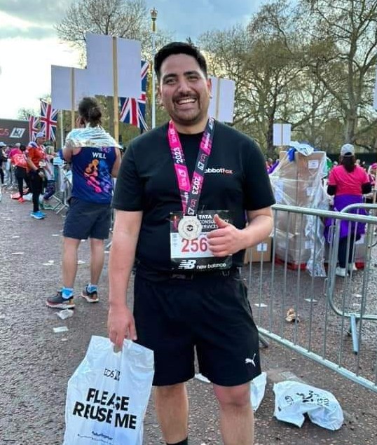 McJaff's tweet photo. Did a little something today... 

Raised over £1300 for @GetKidsGoing by breaking myself on the @LondonMarathon 

All good fun though. Massive thanks to everyone. 

#RunFatBoyRun #FatNotFit #LondonMarathon #WeRunTogether https://t.co/inUU6J5A8j