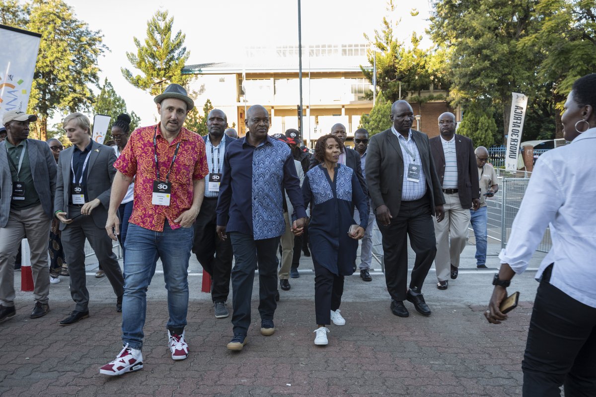 ForbesUnder30's tweet photo. The #ForbesUnder30 Africa Summit has officially kicked off!

We're enjoying the Pan-African Welcome Celebration in Gaborone's giant open air market with local, pan-African and internationally renowned performers! #Under30Africa #Under30Summit (📸 Ilan Godfrey for Forbes) https://t.co/QIosNC6sYa