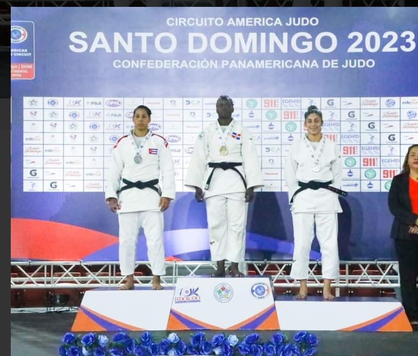 Eiraima Silvestre conquista el oro y clasifica a los JJCC El Salvador🥋

Más información👇
bit.ly/3mWote2

#judouniversitario #judord #judo #judokas #judoca