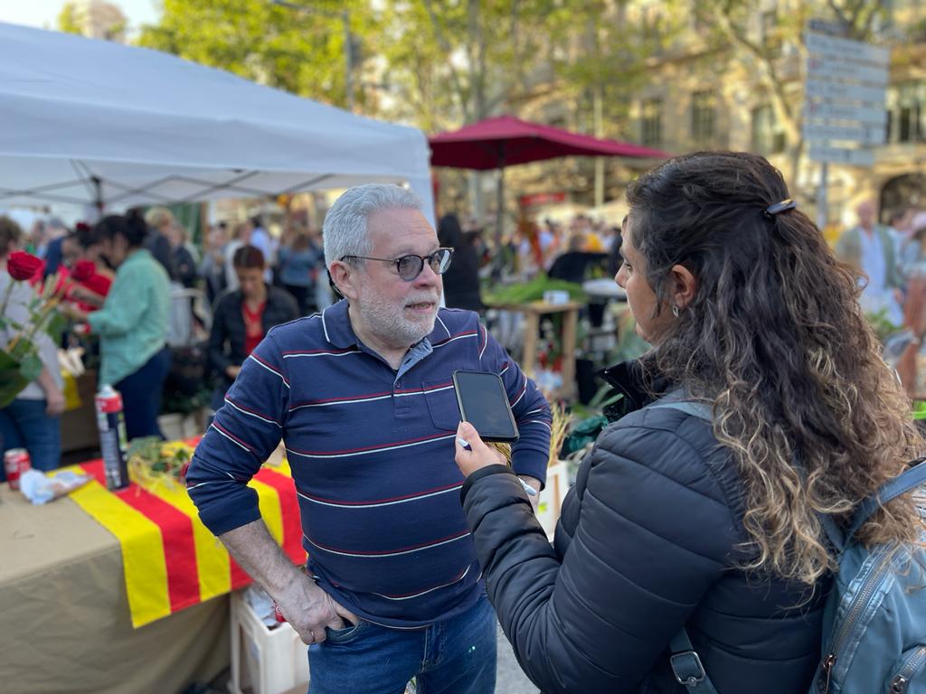 JoanMGuillen's tweet photo. Vull agraïr públicament a tots els mitjans de comunicació que any rere any contribueixen a que la Diada de #SantJordi sigui un èxit i es visibilitzi a nivell mundial. https://t.co/peib8f4JvD