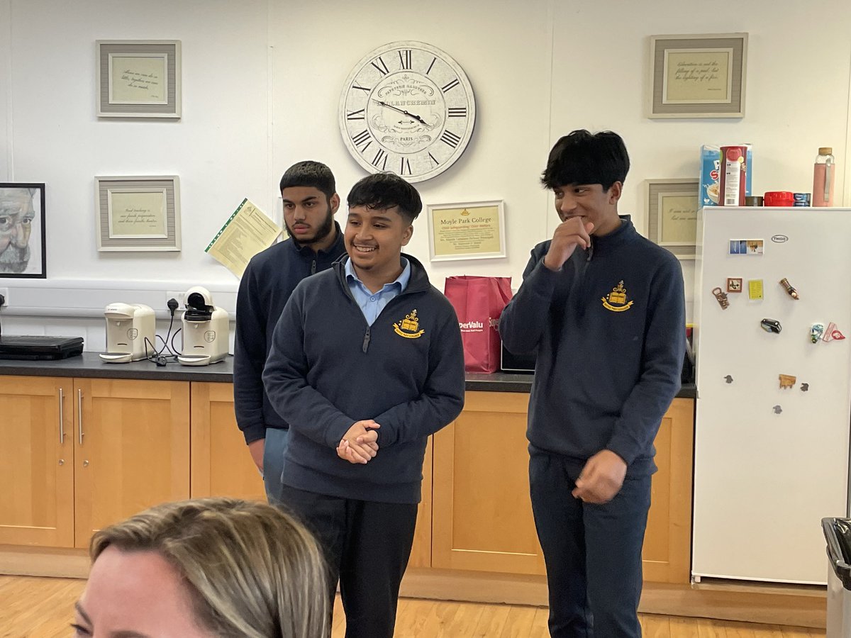 MoyleParkArt's tweet photo. Thank you to our wonderful TYs who made delicious treats for the staff who took part in a day of fasting for Ramadan in support of our Muslim students 🌙 @OMurphy_1 @moylepark @TYMoylePark @MPC_Leadership https://t.co/Xd3eV89ABU