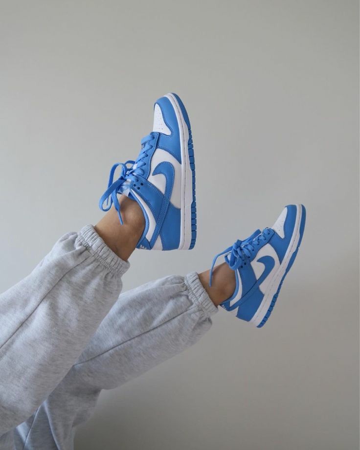 Outfit_Luxy's tweet photo. Nike 💙 https://t.co/uxw7cWmzX7