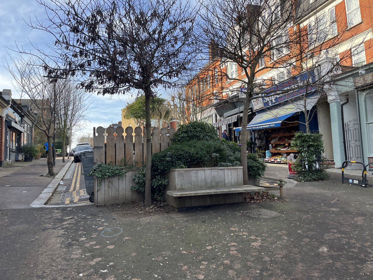 Because sometimes our roads can be for something more than through traffic/parking - it just needs a bit of imagination and the community! This is at the heart of what more liveable streets is all about ❤️