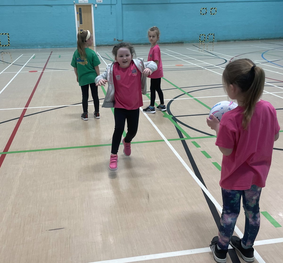 We LOVE our SUNDAYS 👌 

It’s all about working hard but also having FUN! 

#SundayFundays