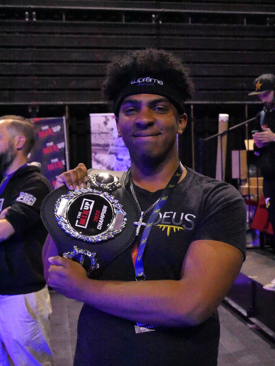 ⚔️ SOUL CALIBUR VI ⚔️

This is the top 3 of our Soul Calibur VI tournament, congratulations  Incendiate!

🥇 <a href="/incendiate/">Jordan to Frosty’s ❄️🏂</a>
🥈<a href="/sams_sc/">꧁ 🌹🆂🅰🅼🆂 🌹꧂</a>
🥉 Jazair

Thanks to all participants! 

#TheMIXUP2023 🔥