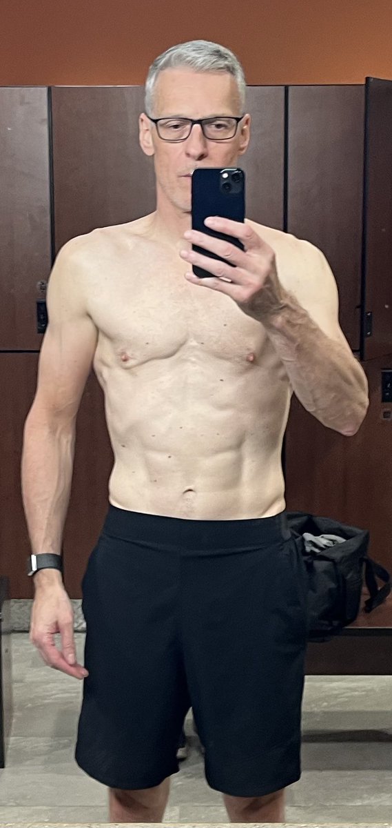 countrycyclist's tweet photo. 5 months on Carnivore diet. 56yrs young.
#bodybybeef #carnivorediet #carnivore https://t.co/RapBR5dd8n
