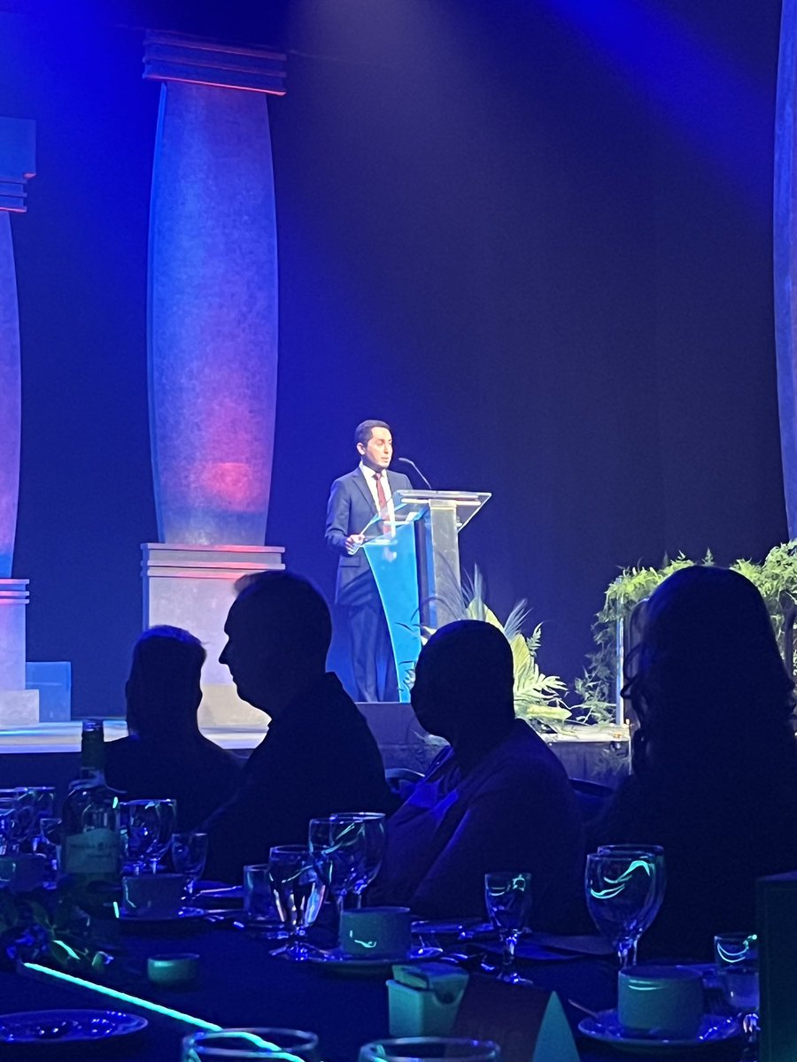 Amazing night brought to the #yegmarketing industry by <a href="/AdClubEdm/">ACE • Advertising Club of Edmonton</a>.  So fun catching up with colleagues and friends