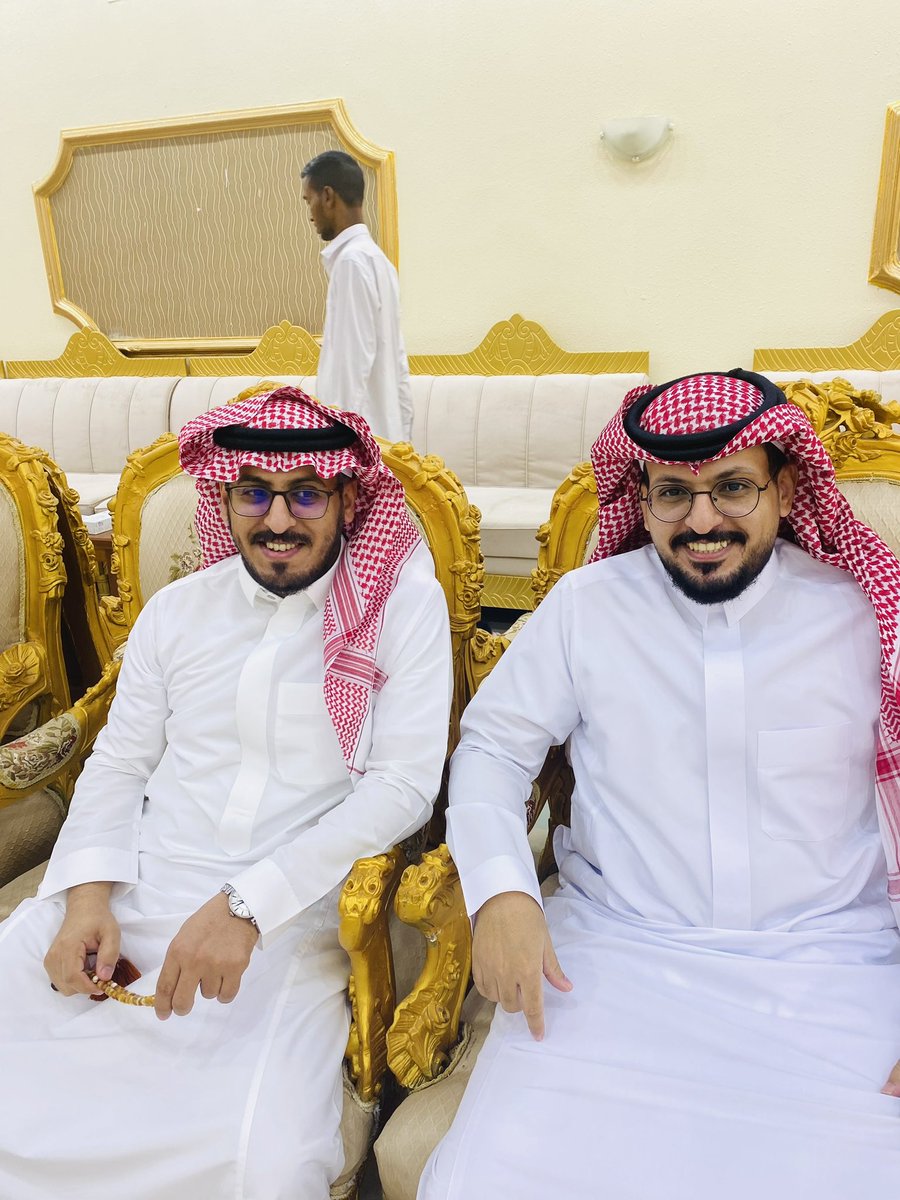 Bin_Debil's tweet photo. مقتطفات من حفل معايدة الدبلان لعام ١٤٤٤ هـ https://t.co/stxPi0rkiv