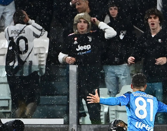 FubTgo6WYAIekz6?format=png&name=small