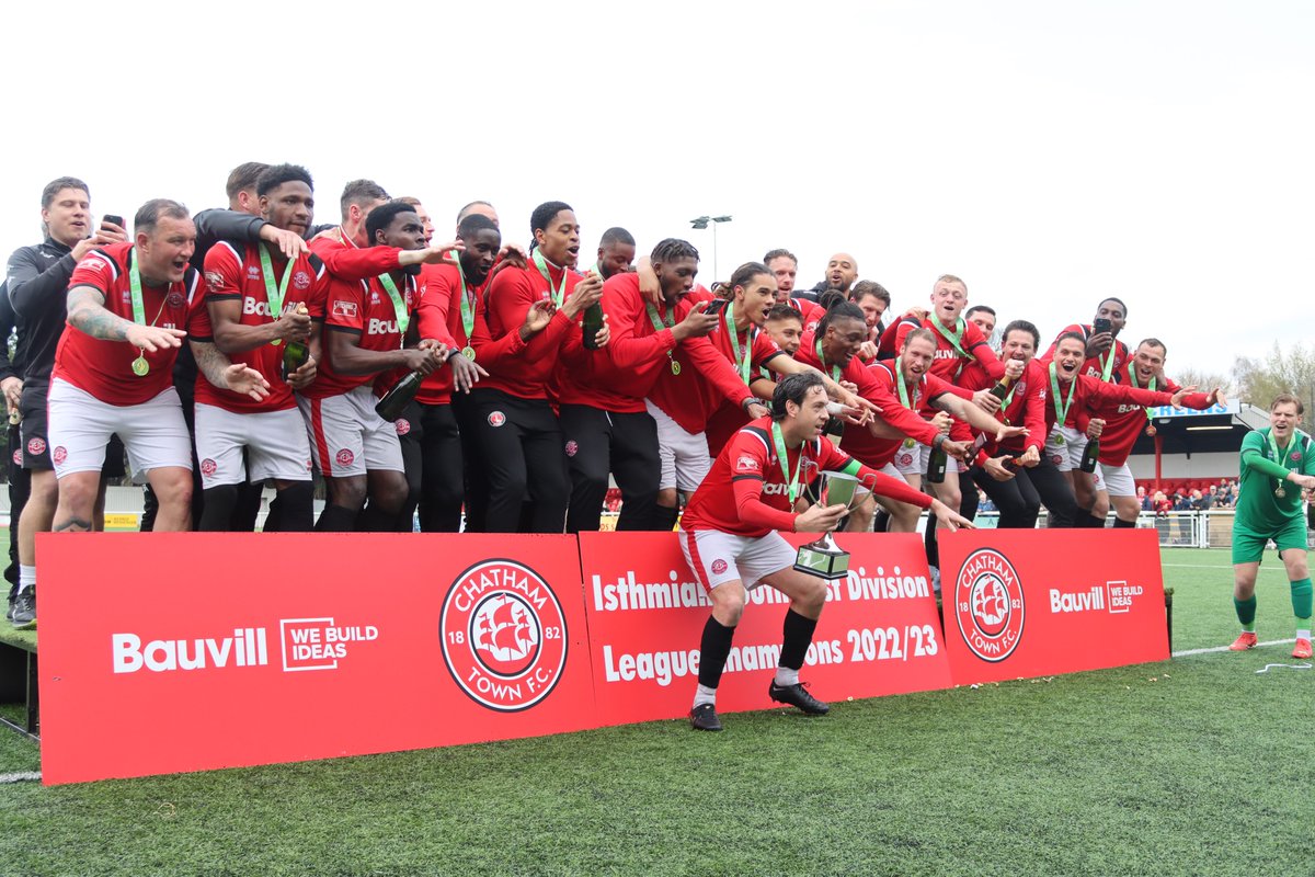 Through to a European semi-final, four huge Premier League points, O's win the league, Chats win the league. Footballing weeks don't get much better. `#COYI #LOFC #UpTheChats