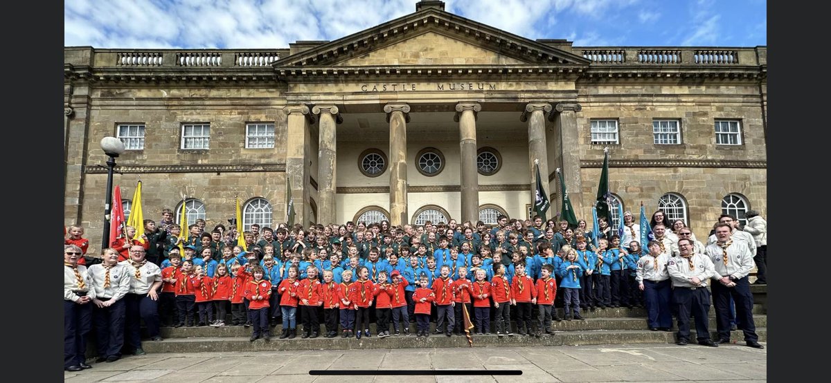 Lovely day with these two! The third generation on parade 😍