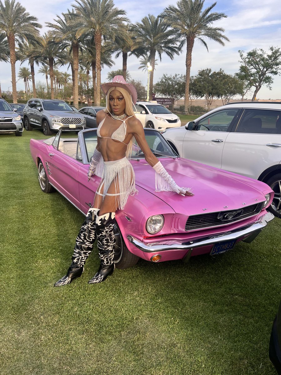 #coachella #vibes #mustang #coachella23 #coachellafit