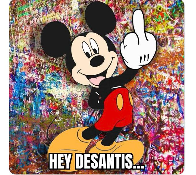 ElizabethHCons1's tweet photo. You tell 'em Mickey!! Also directed at m a g a, trump, & gop. 🐭🖕
Signed,
Emotional Support Smart Ass 🇨🇦Canadian🇨🇦.
#ONEV #DemVoice1 https://t.co/e0q8RvH4Us