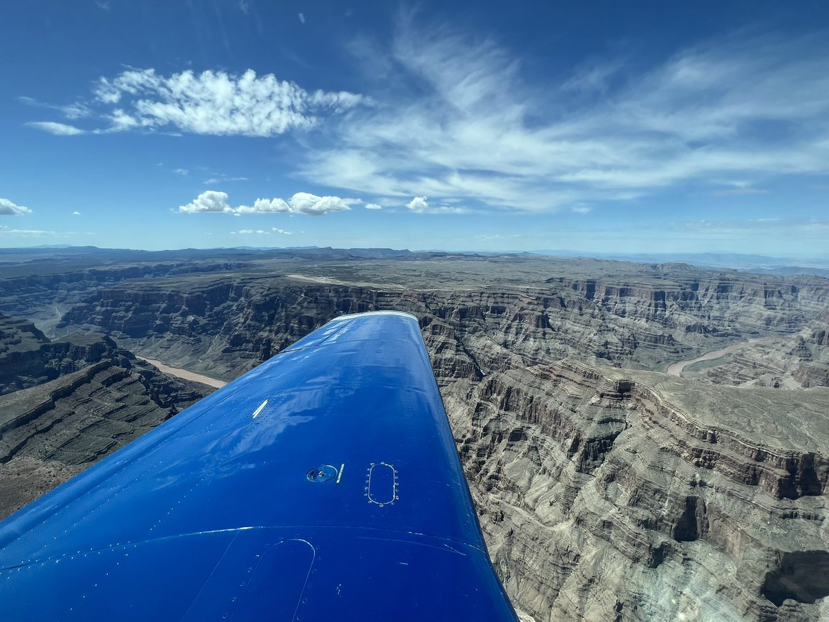 Just an absolute gorgeous day to be flying in the southwest! #Avgeek #Avgeeks #Aviation #Flying #Mooney #FlySomethingSunday #PilotsofTwitter