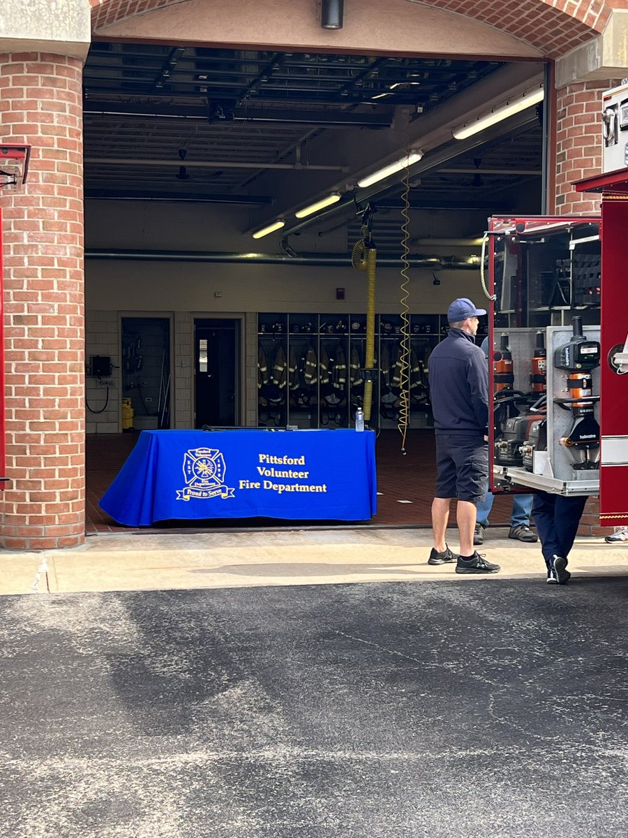 pittsfiredept's tweet photo. Yesterday members of Pittsford Fire Department participated in a Statewide recruitment event, taking time to speak with the public about volunteering. Pittsford Fire Department is actively recruiting members.  If your interested click link https://t.co/AU25l40zm5 https://t.co/lhdX0zagoM