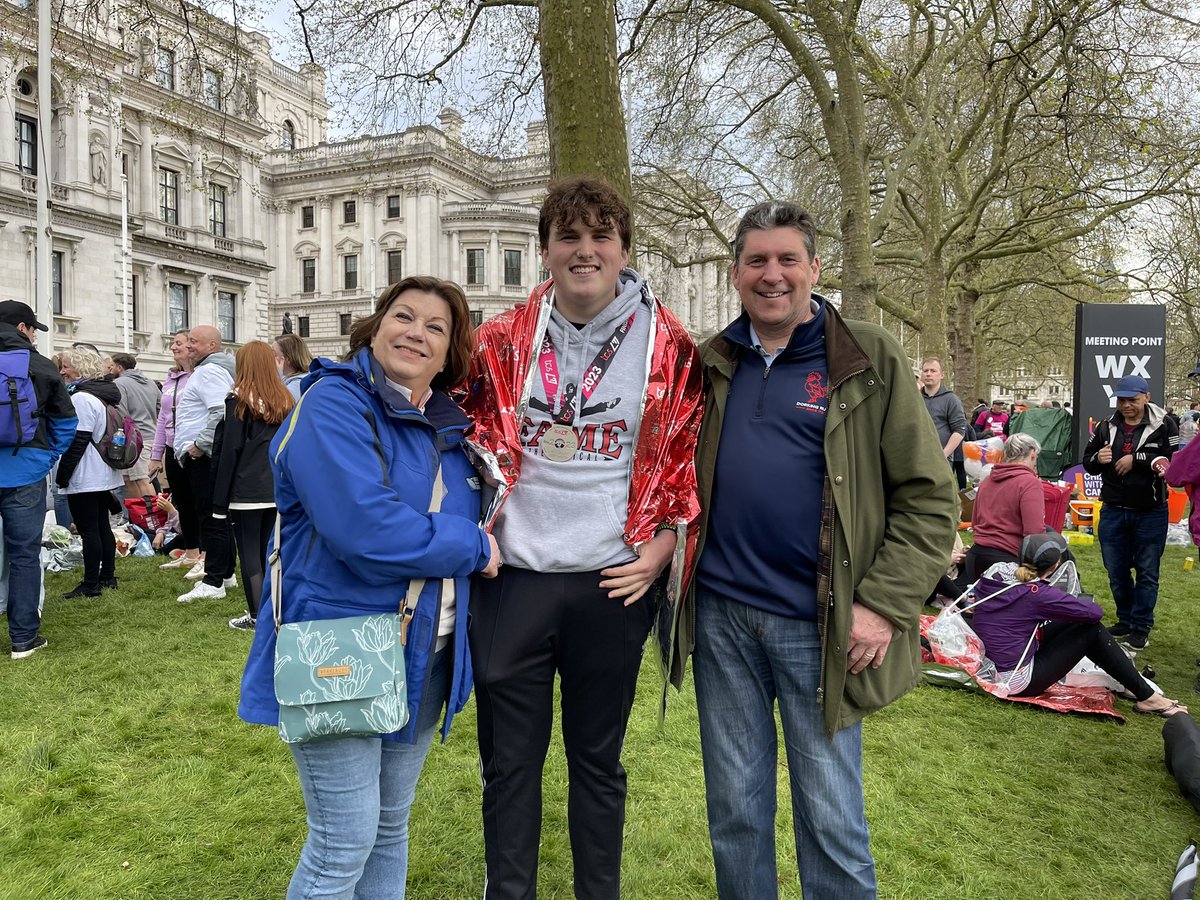 I DID IT 🫨

That was easily the toughest thing I’ve ever done but had a blast at my first ever marathon!

I would just like to say thanks to everyone that donated to my page in. support of the incredible @ICR_London , was lovely to see you all today!

#londonmarathon2023