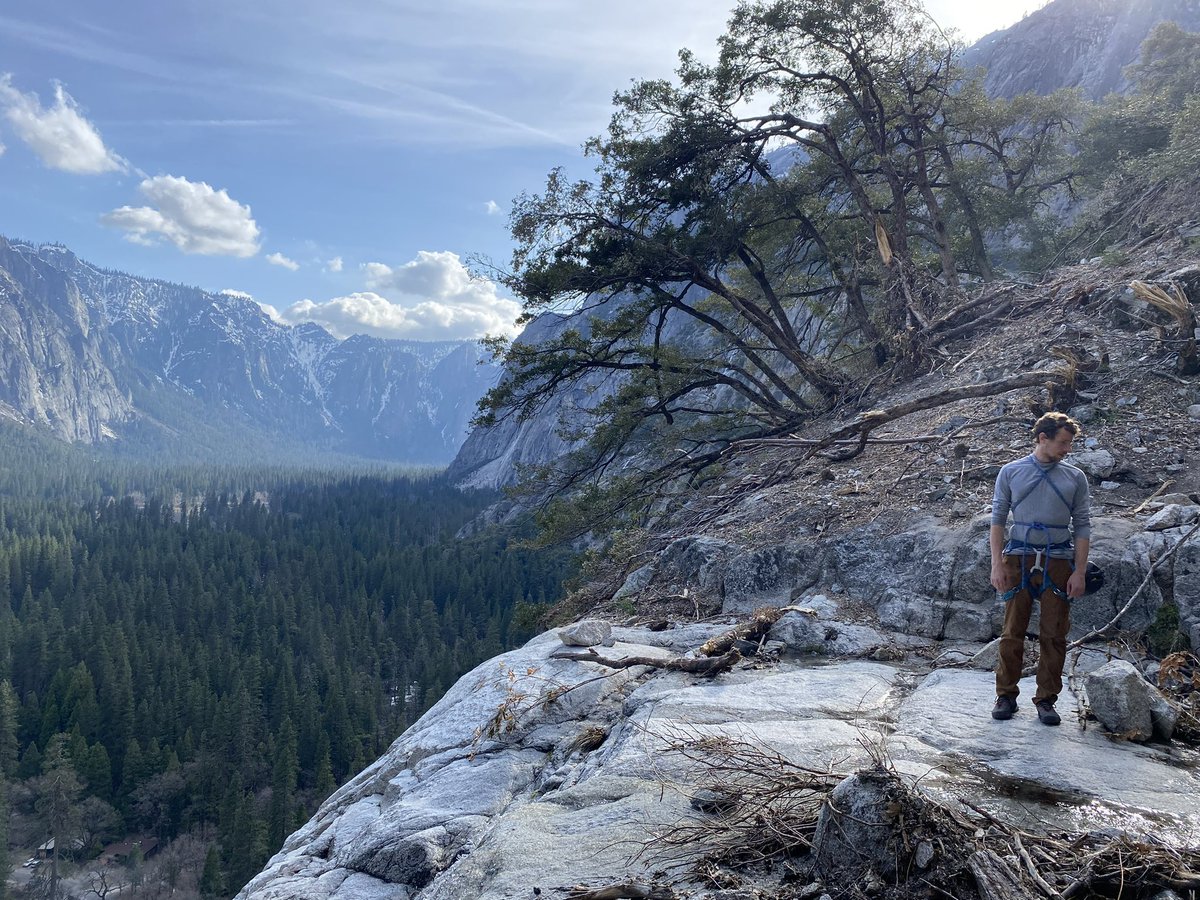 jamssn's tweet photo. Turns out it’s #NationalParkWeek so here are some photos from this weekend’s climbing shenanigans in Yosemite. The nat’l parks system is one of the best things about the USA. Both the land and the people. https://t.co/U4qcMmuOLr