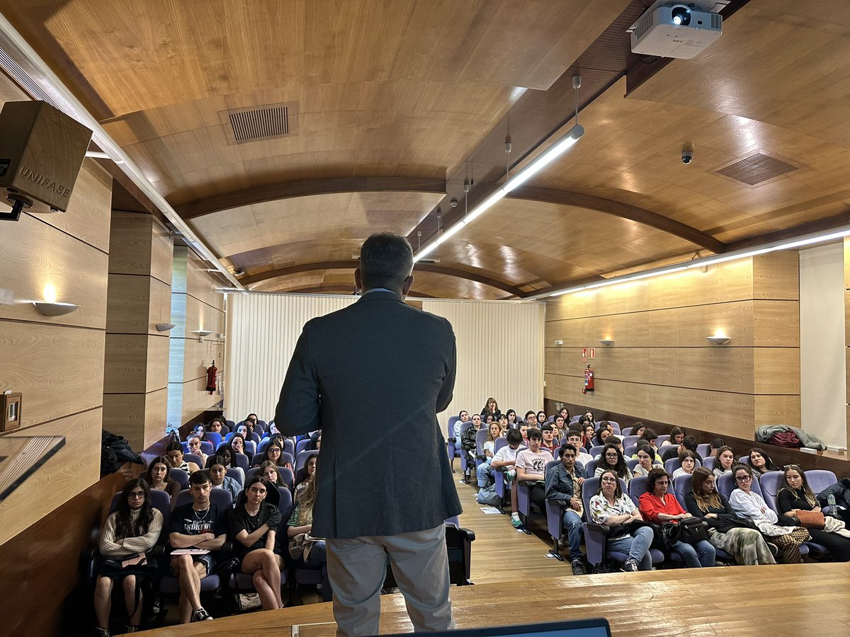 1 jornada divulgativas de una cultura de cuidados. Manuel Castillo nos habla de cómo investigar en cuidados paliativos @sogacopal @secpal