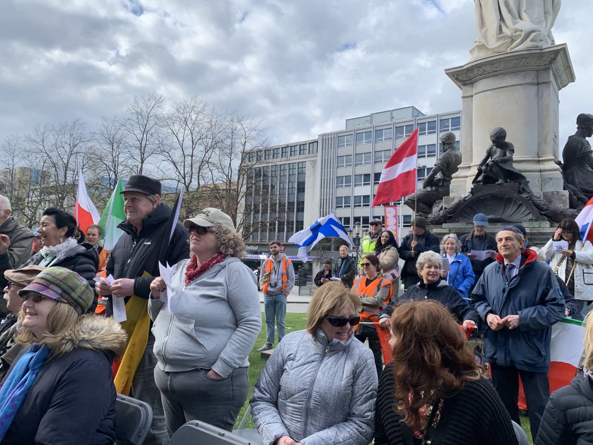 cllrjohnkyle's tweet photo. I was honoured to be asked, as High Sheriff, to speak at #MarchofLife today commemorating the 80th Anniversary of the Warsaw Ghetto Uprising and recognising the rich contribution of the Jewish community to Belfast’s cultural, social & economic life. https://t.co/MAc2dCF9MF
