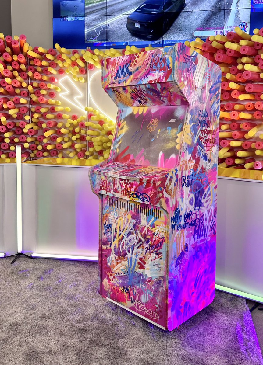 La bande d’arcade vendu aux enchères pour le @Battle4Event atteint les 5200 € ! Je suis trop fier !
Merci <a href="/arcade_for_good/">Arcade for Good</a> pour la construction de la borne 🙏🏼
#battle4 #battle4event #enchere #arcade