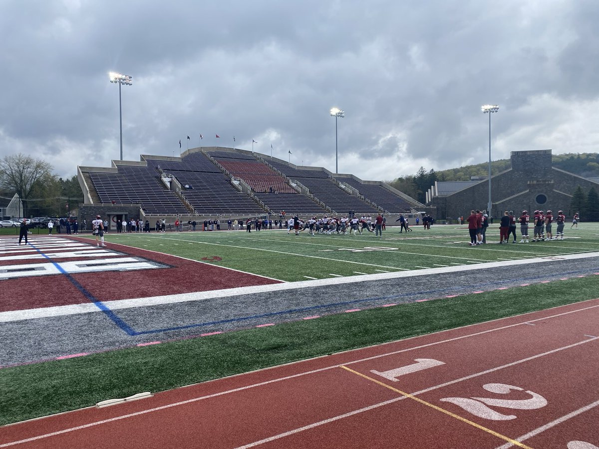 ThomasWelker5's tweet photo. Thank you to @CoachHoags and @ColgateFB for having me and the boys out to learn more about what they have to offer as a program and school. Loved the campus and can’t wait to get back!

@ValKondratenko2 @TylerMartinovi1 @Coach_IPace @CoachLian8 @Brighton_FB https://t.co/z8BEvxOvlO
