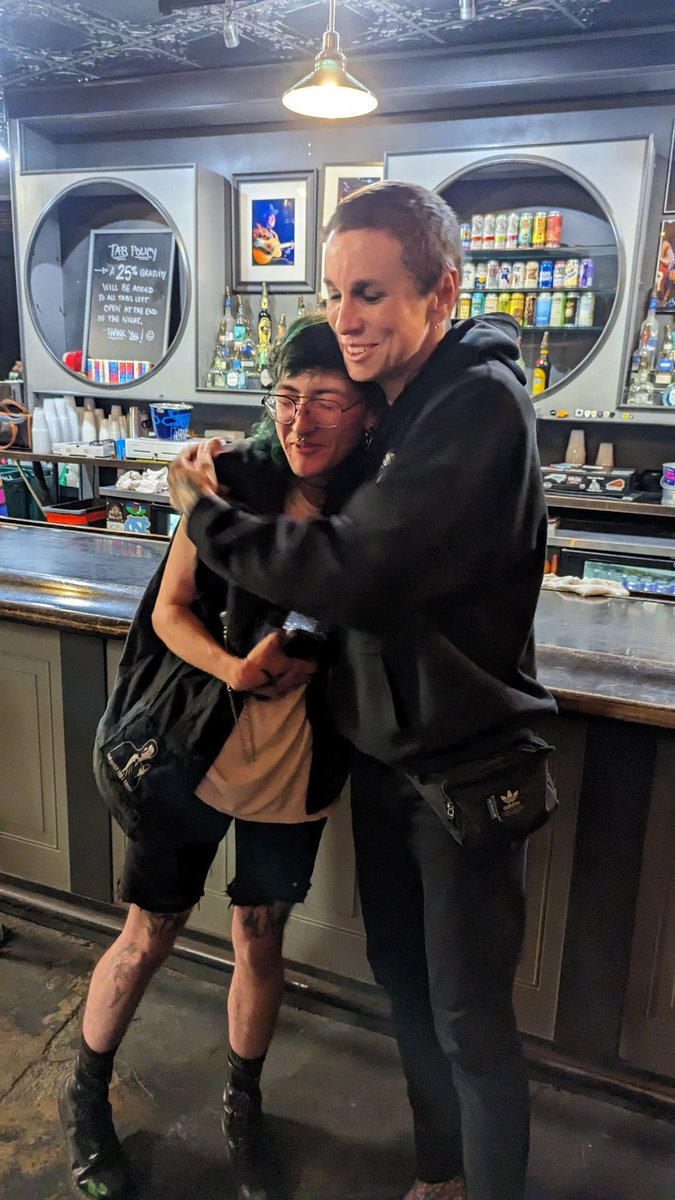 vomitfoot's tweet photo. 5 years difference… “damn we look so much better” couldn’t agree more @LauraJaneGrace thank u for such an amazing show as always
and of course thank you @harrisodone always and forever https://t.co/PpGxg9FcbF