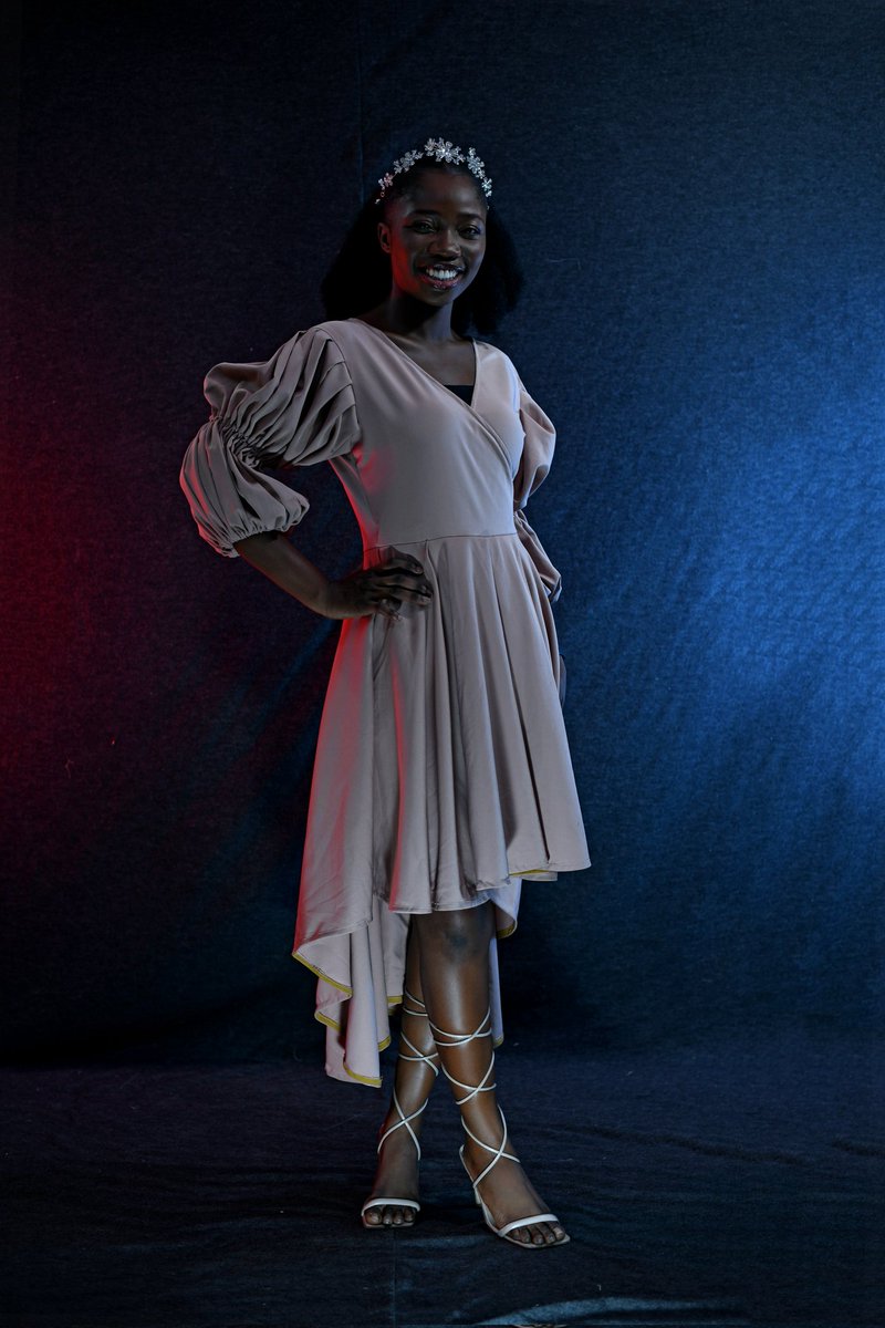 ThePriscilla_'s tweet photo. Listening to @APOSTLESULEMAN message on *This Grace called Favour*.
This is what will never leave my memory forever, "You cannot solve every problem by yourself. Woe is the man who stands alone in the presence of challenges". Relationships are so important in your journey. https://t.co/lBtzTNz7x6