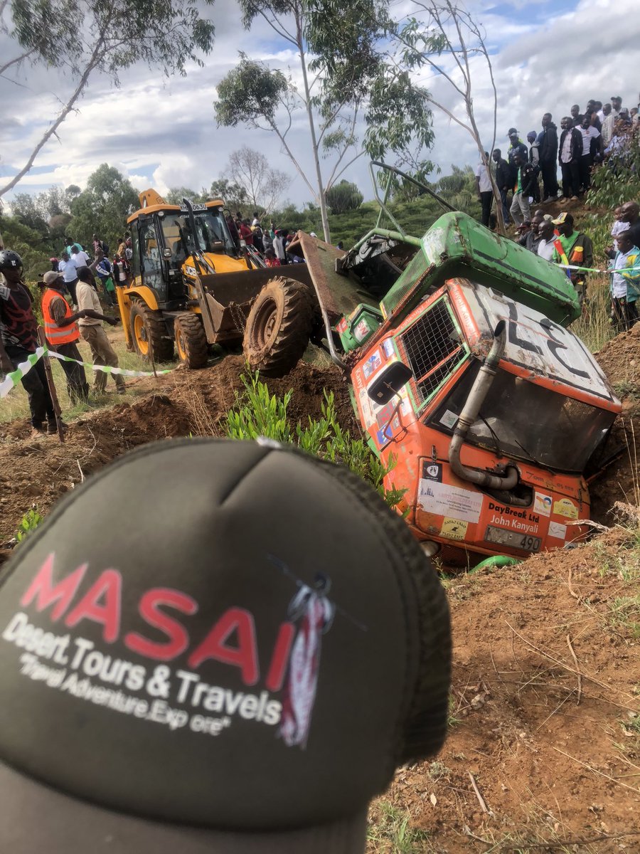 Hello Africa 
Mambo fresh 🤝

#RaceDay     #twentyonepilots