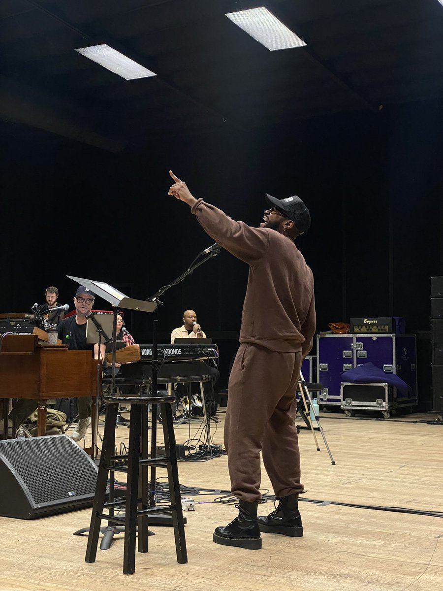 MalikHeardMusic's tweet photo. Who’s ready for another show stopping performance tonight?!🤎
Big decisions will be made on @AmericanIdol on @ABCNetwork at 8/7c🌟
#MalikHeard #MalikOnIdol #AmericanIdol #Top20 #Top26 https://t.co/FTOeOL37rP