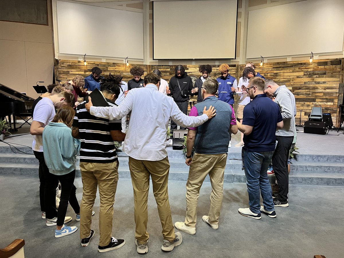 coachjmp745's tweet photo. Powerful time this am having our team together in Church. TY Pastor Jay for an inspiring message from Matthew! #grateful #carolinau #inhisnameweplay https://t.co/bgIWxC8KuB