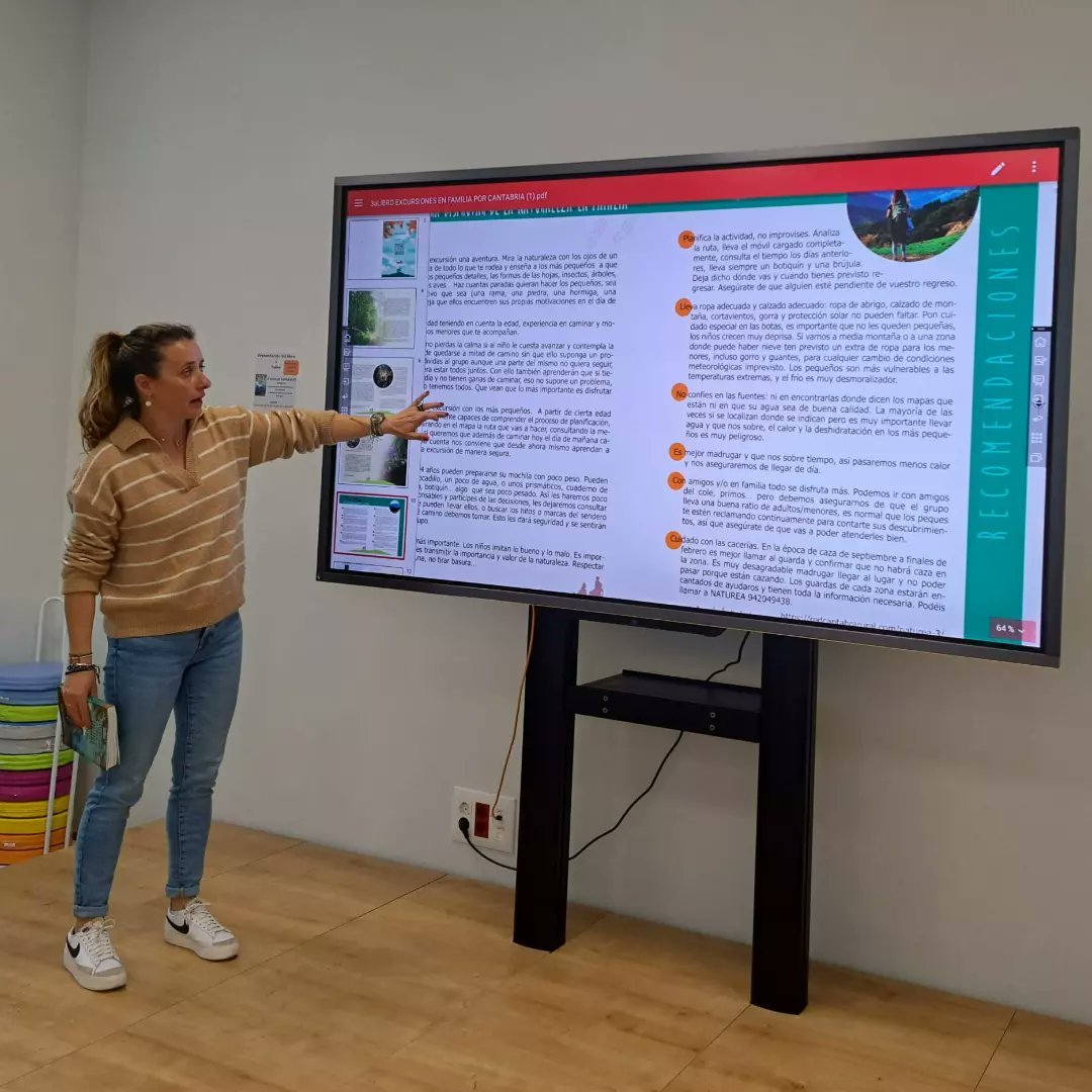 Edicionestantin's tweet photo. La semana pasada presenté el libro "Excursiones en familia por Cantabria y norte de la provincia de Burgos". Y terminamos con el taller Casas decorativas de pájaros. Quiero  agradecer a la biblioteca de Los Corrales la invitación y a todos los que nos acompañaron y participaron https://t.co/wrI3QBwkAO