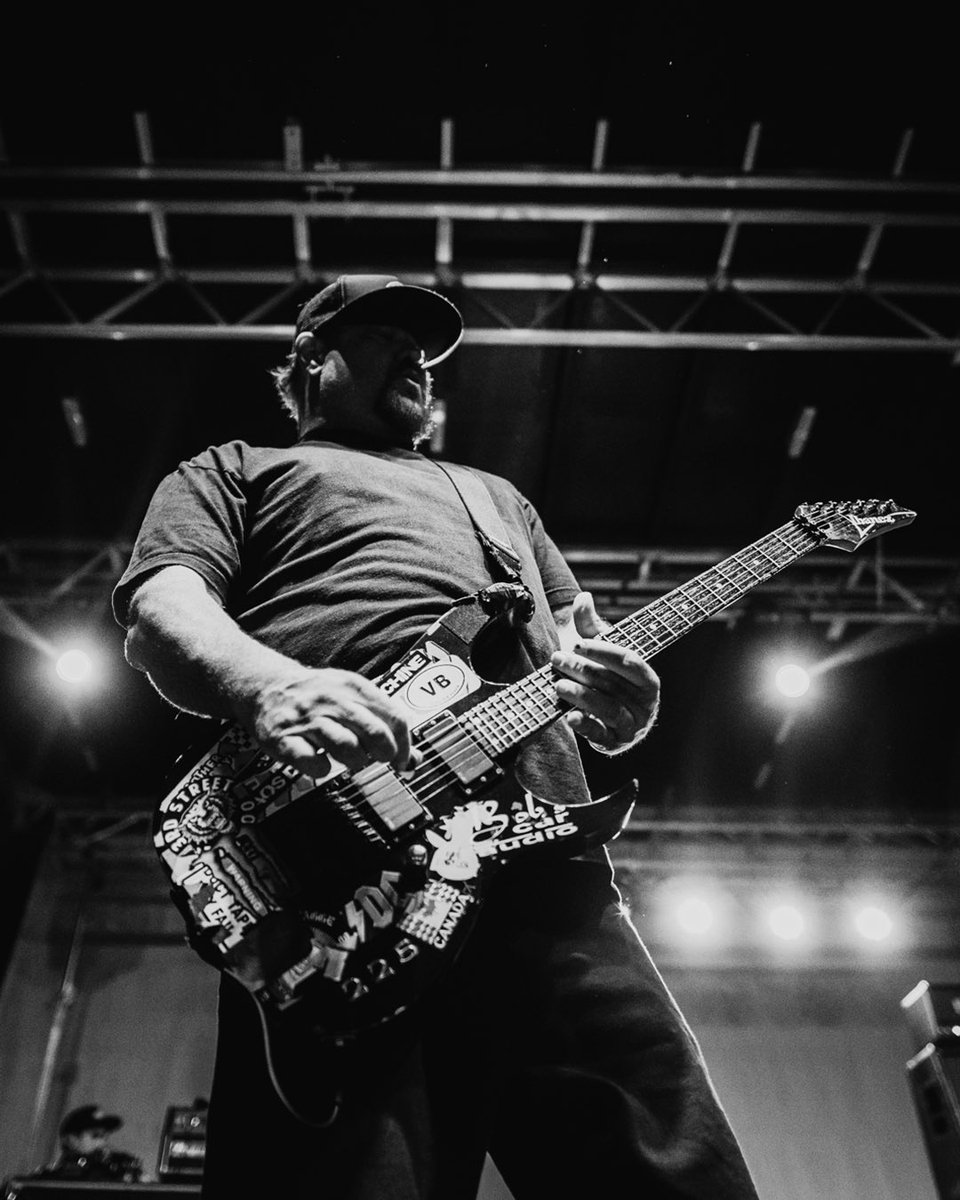Pennywise's tweet photo. Punk In Drublic Fest! Come out and celebrate Fletcher’s birthday weekend. We hit the stage tonight at 6:30. See you in the pit. 👊 https://t.co/vCDWQxm3fx