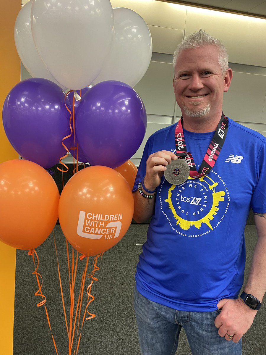mike_askin's tweet photo. 2023 @LondonMarathon for @CwC_UK you were hard but you have been conquered! 2024 we are coming for you (hopefully)

Thank you everyone who donated to us!

#dadswhorun #runningdads #menrunning #derbypt #personaltrainer #runningdadsuk #runninguk #runningmotivation https://t.co/mNh1GXzhMo