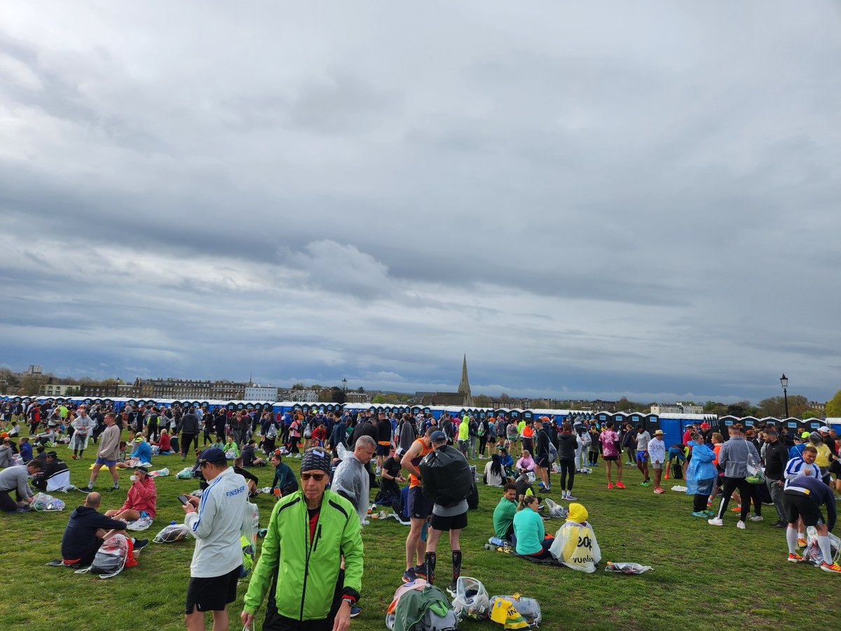 TKMarathonMan's tweet photo. The assembly area #LondonMarathon https://t.co/nn7em7Q5CN