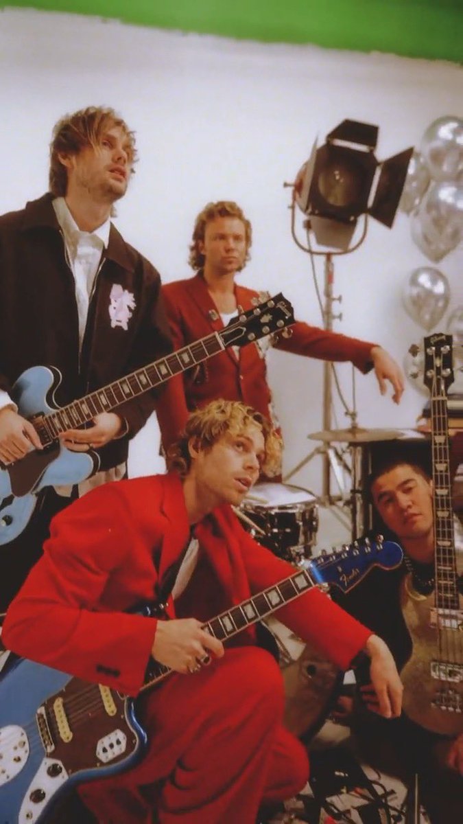 bestofsos's tweet photo. i love them https://t.co/pmfDYd16vv