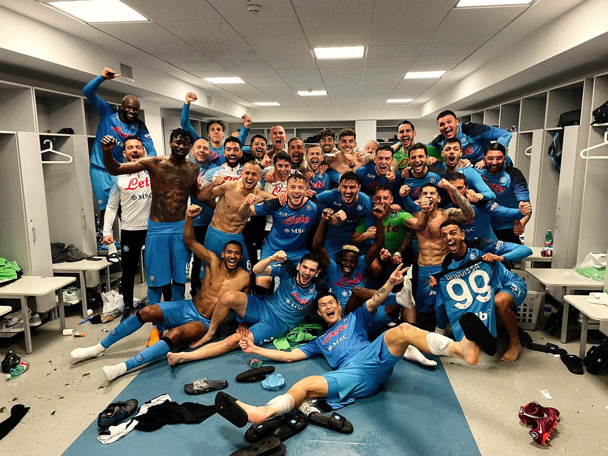 en_sscnapoli's tweet photo. 📸 ICONIC 

💙 #ForzaNapoliSempre https://t.co/yNaUwMlsUQ