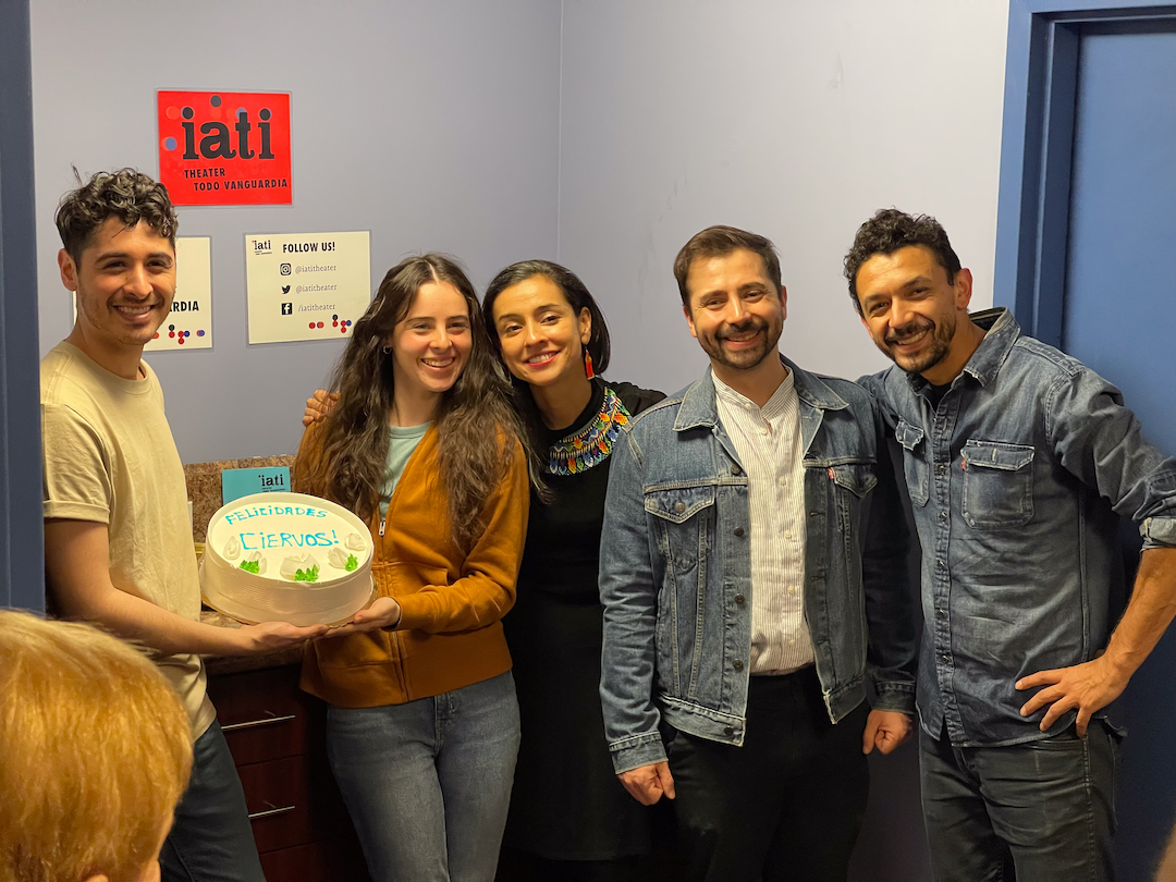 iatitheater's tweet photo. Cheers to the ciervos! Thanks to all of you for joining us for an incredible run! 🎉 Your energy and enthusiasm made it truly one-of-a-kind! #TodoVanguardia #WorkshopProduction #WeMadeIt
-
Photos by Ita Ruiz. https://t.co/hsVNOwT7iS