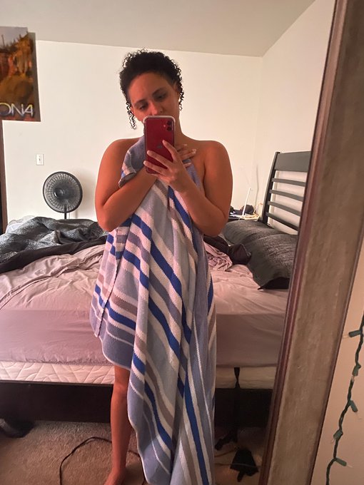 Hello 👋  😘😘  #onlyfansbabe #onlyfanspromo #sexy #mirrorpics #MixedRace https://t.co/p2zmRnaDJU<a href="/tag/onlyfansbabe"class="tags">#onlyfansbabe</a><a href="/tag/onlyfanspromo"class="tags">#onlyfanspromo</a><a href="/tag/sexy"class="tags">#sexy</a><a href="/tag/mixedrace"class="tags"><span>#mixedrace</span></a><a href="/tag/mirrorpics"class="tags"><span>#mirrorpics</span></a>